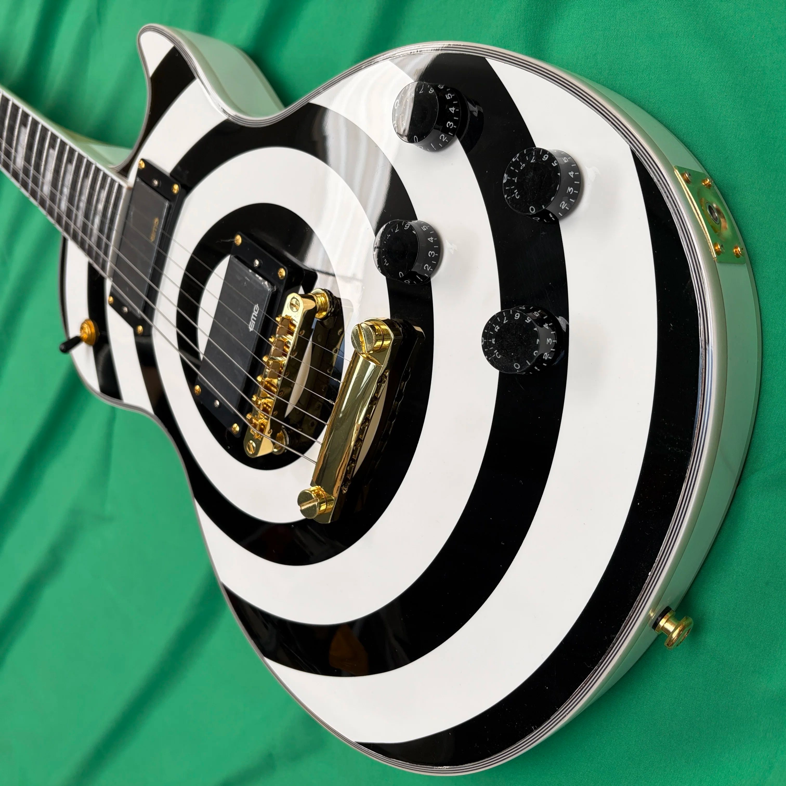 hot selling Classic Six-String - Musical Instrument With Strings avis et prix