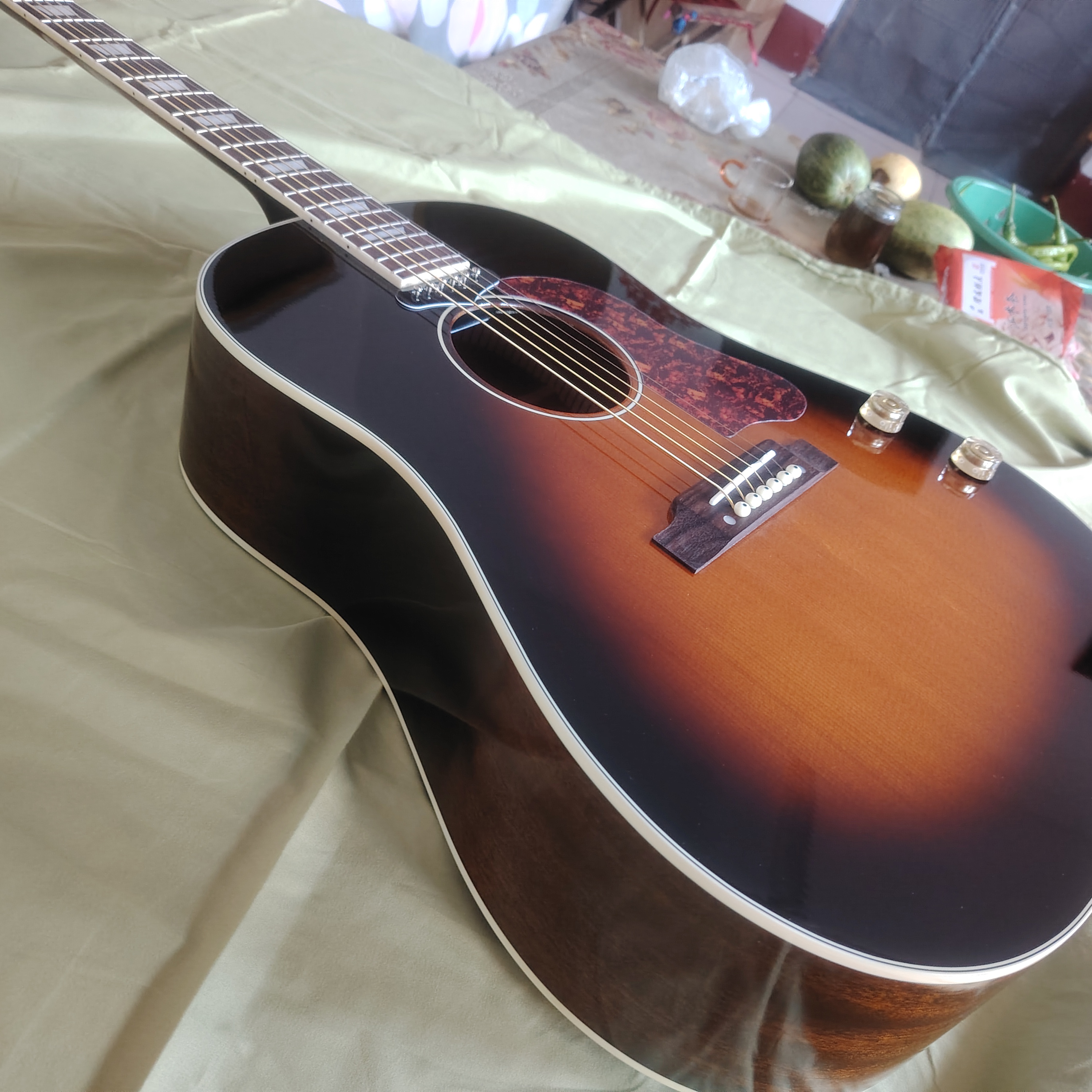 High quality 6-string J-160TS  - Musical Instrument With Strings avis et prix