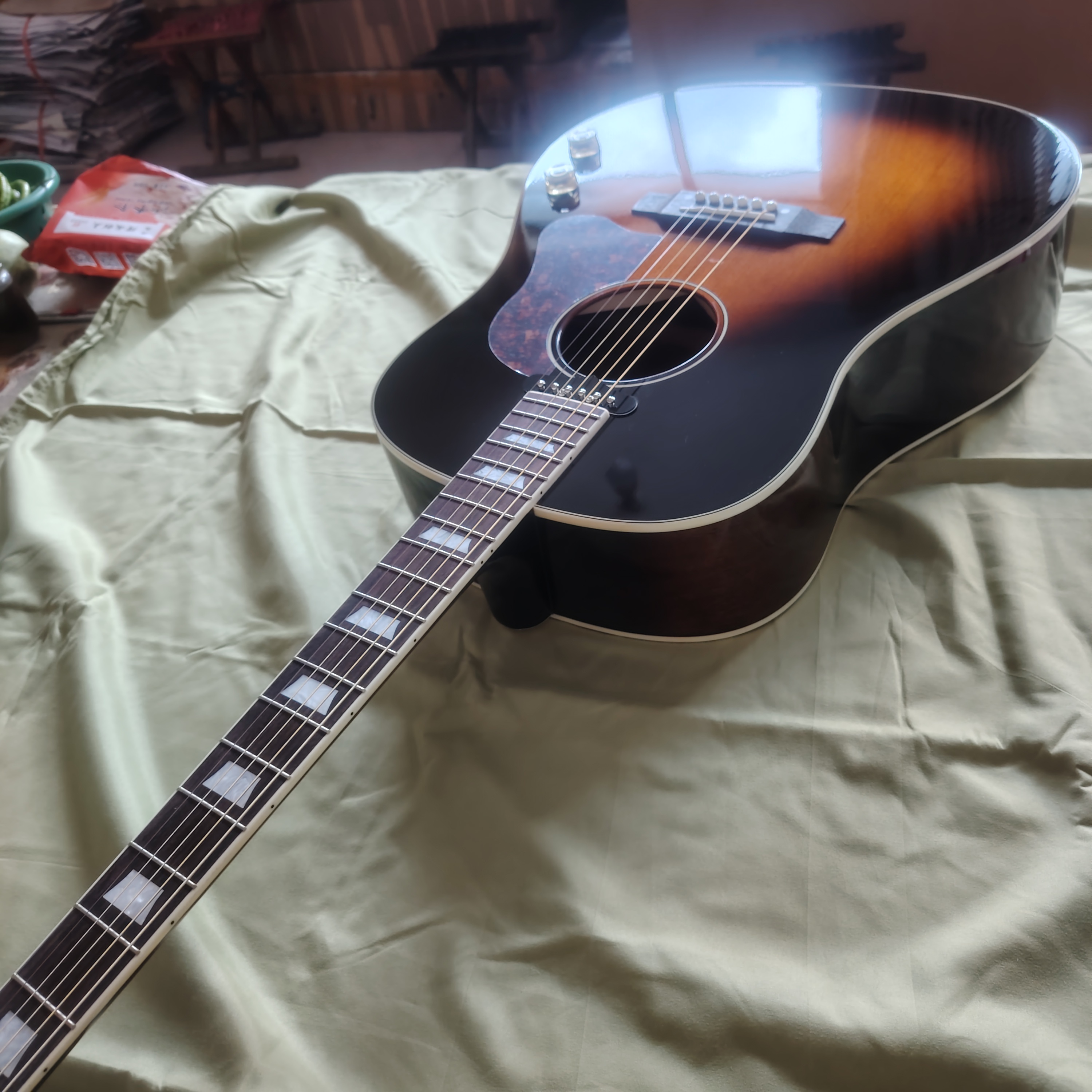 High quality 6-string J-160TS  - Musical Instrument With Strings avis et prix